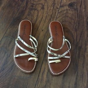 Samuel Sandles Size 6 M